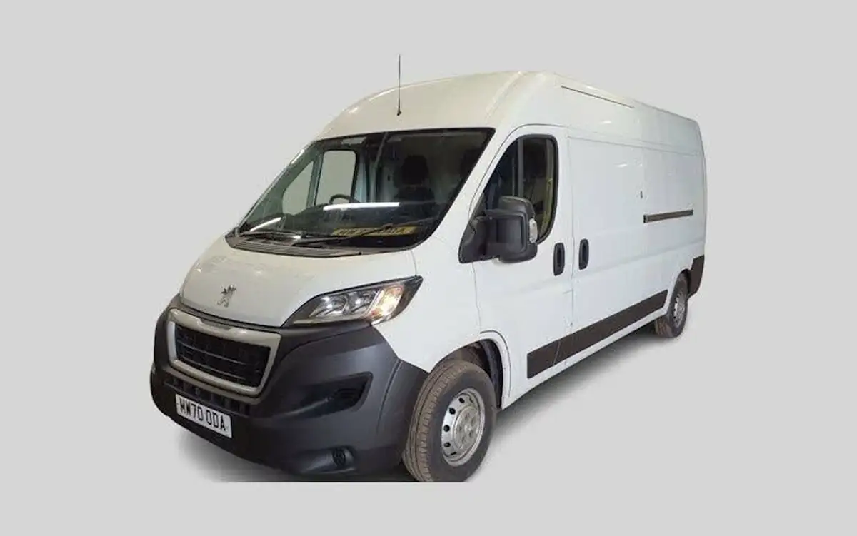 2021-peugeot-boxer-22-bluehdi-professional-335-l3-h2-140bhpeu6dt-panel-big-1