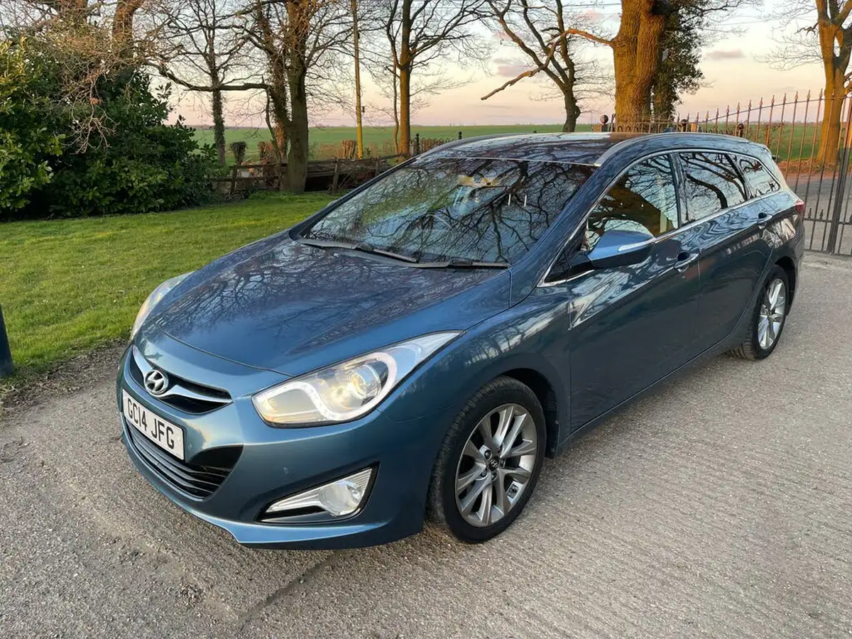 2014-hyundai-i40-17td-style-136ps-estate-5d-auto-big-6