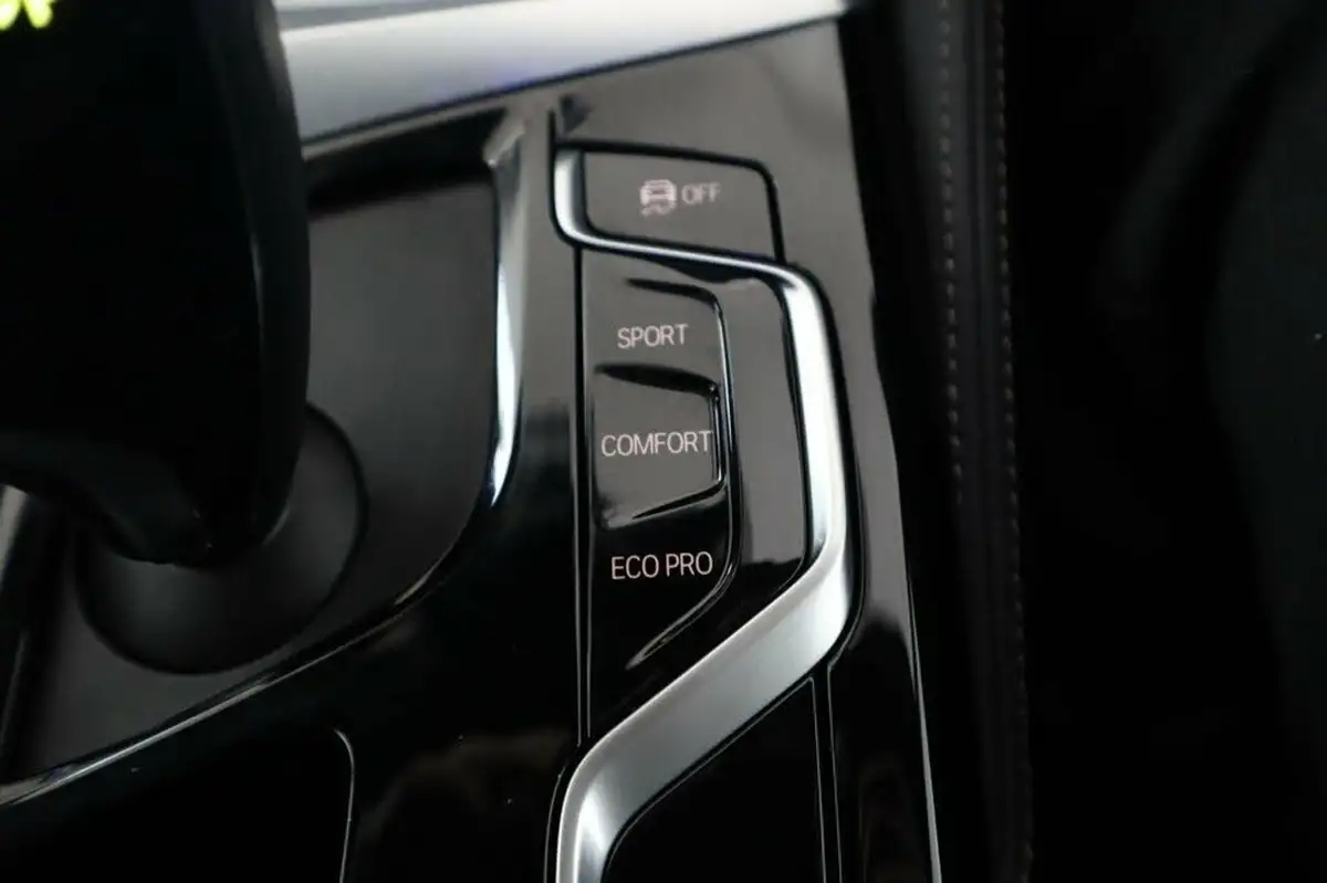 2021-bmw-5-series-20td-520d-m-sport-mht-saloon-4d-big-24