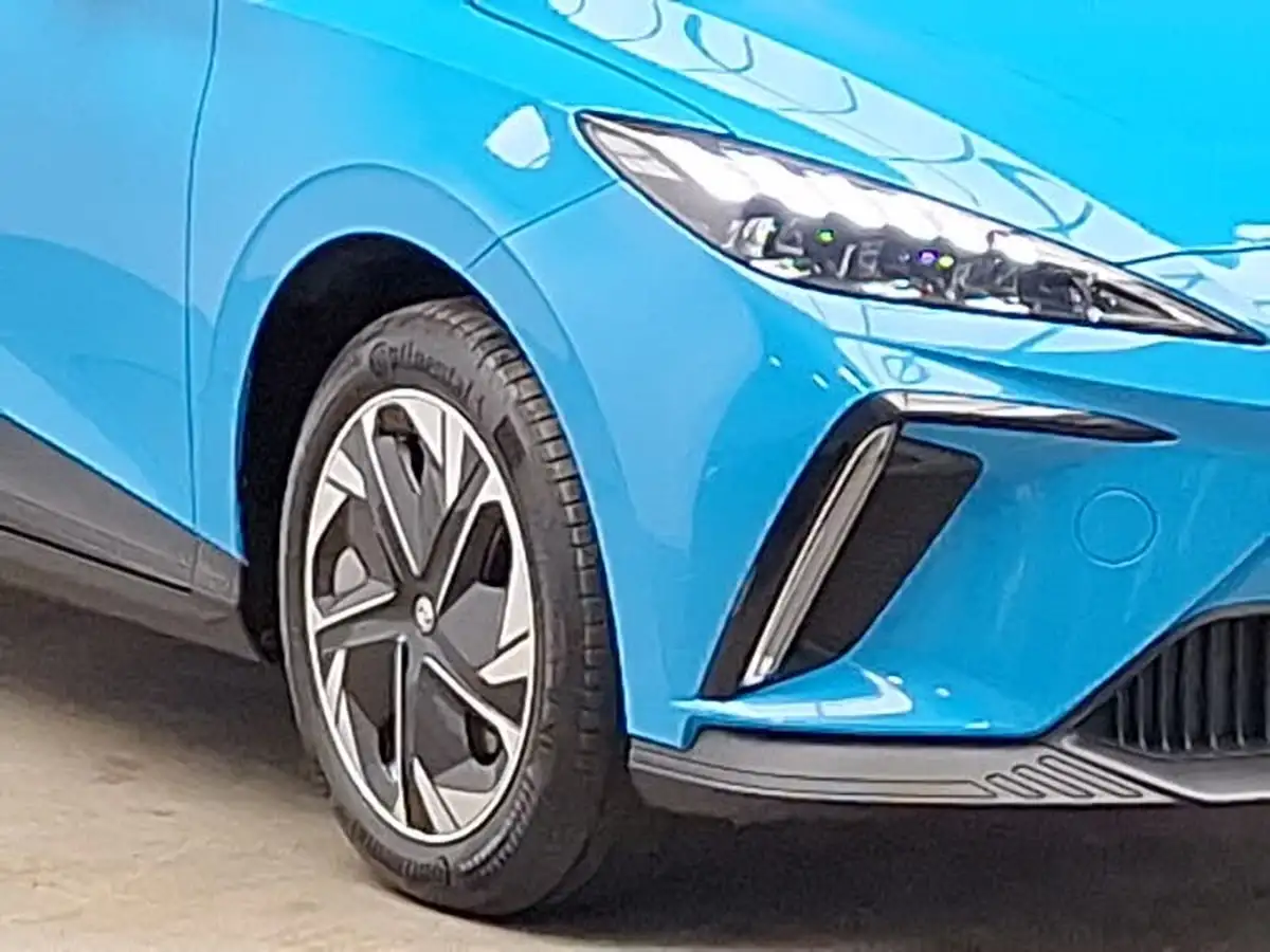 2023-mg-mg4-e-trophy-ev-203ps-long-big-8