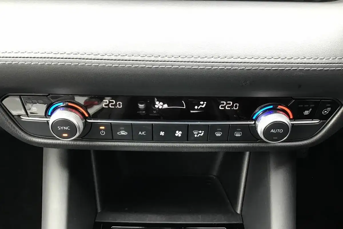 2021-mazda-mazda6-20-skyactiv-g-sport-tourer-5d-big-18