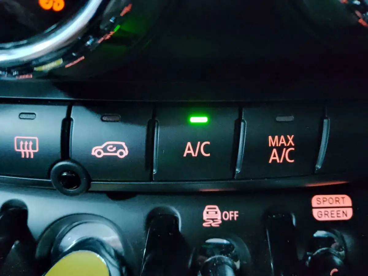 2022-mini-cooper-e-cooper-s-1-big-22