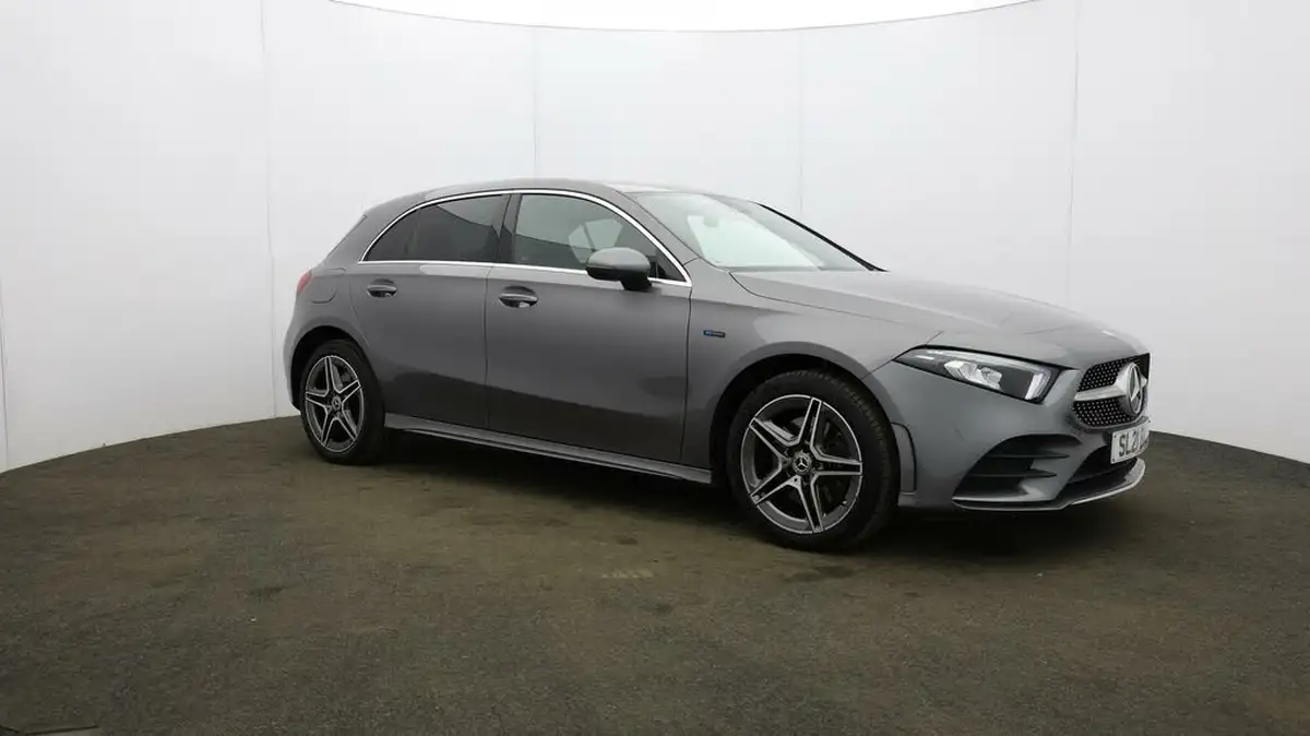 2021-mercedes-benz-a-class-13-a250e-amg-line-hatchback-5d-big-40