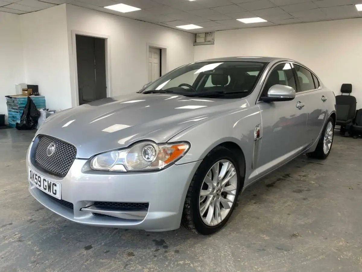 2009-jaguar-xf-30td-luxury-big-0