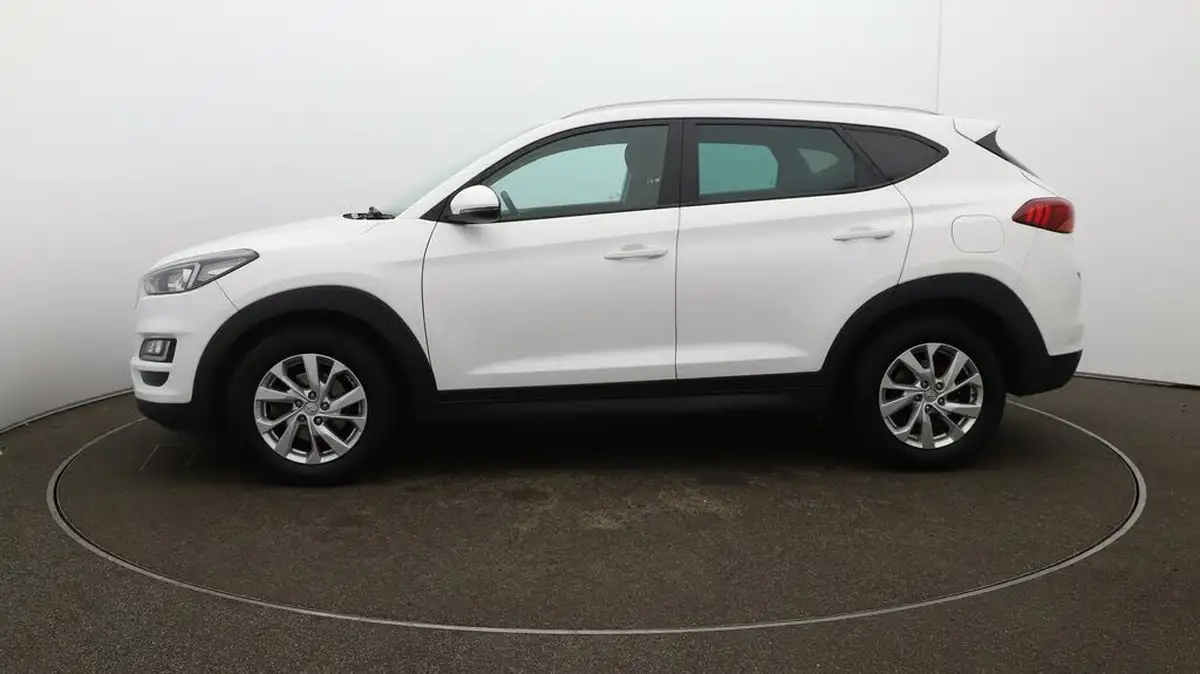 2020-hyundai-tucson-16-t-gdi-se-nav-dct-big-4