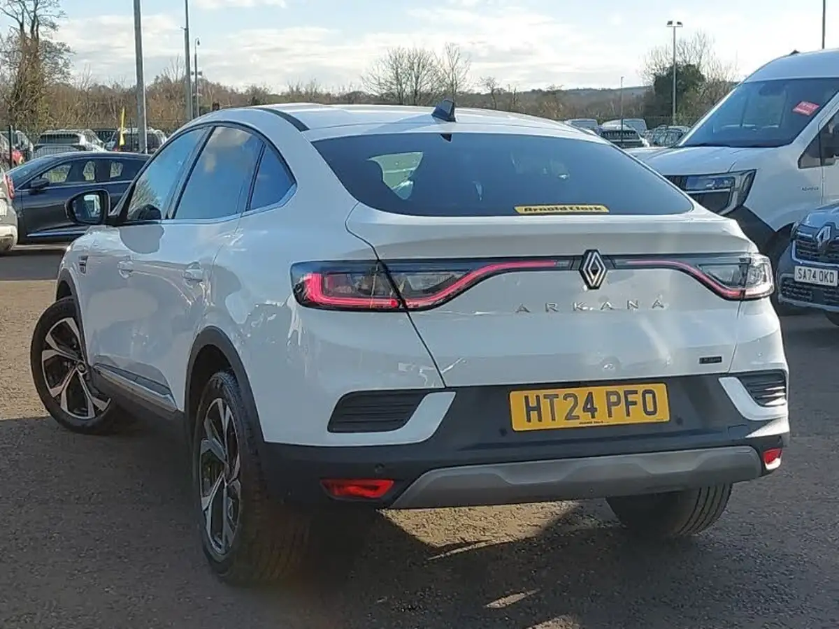 2024-renault-arkana-16-techno-big-1