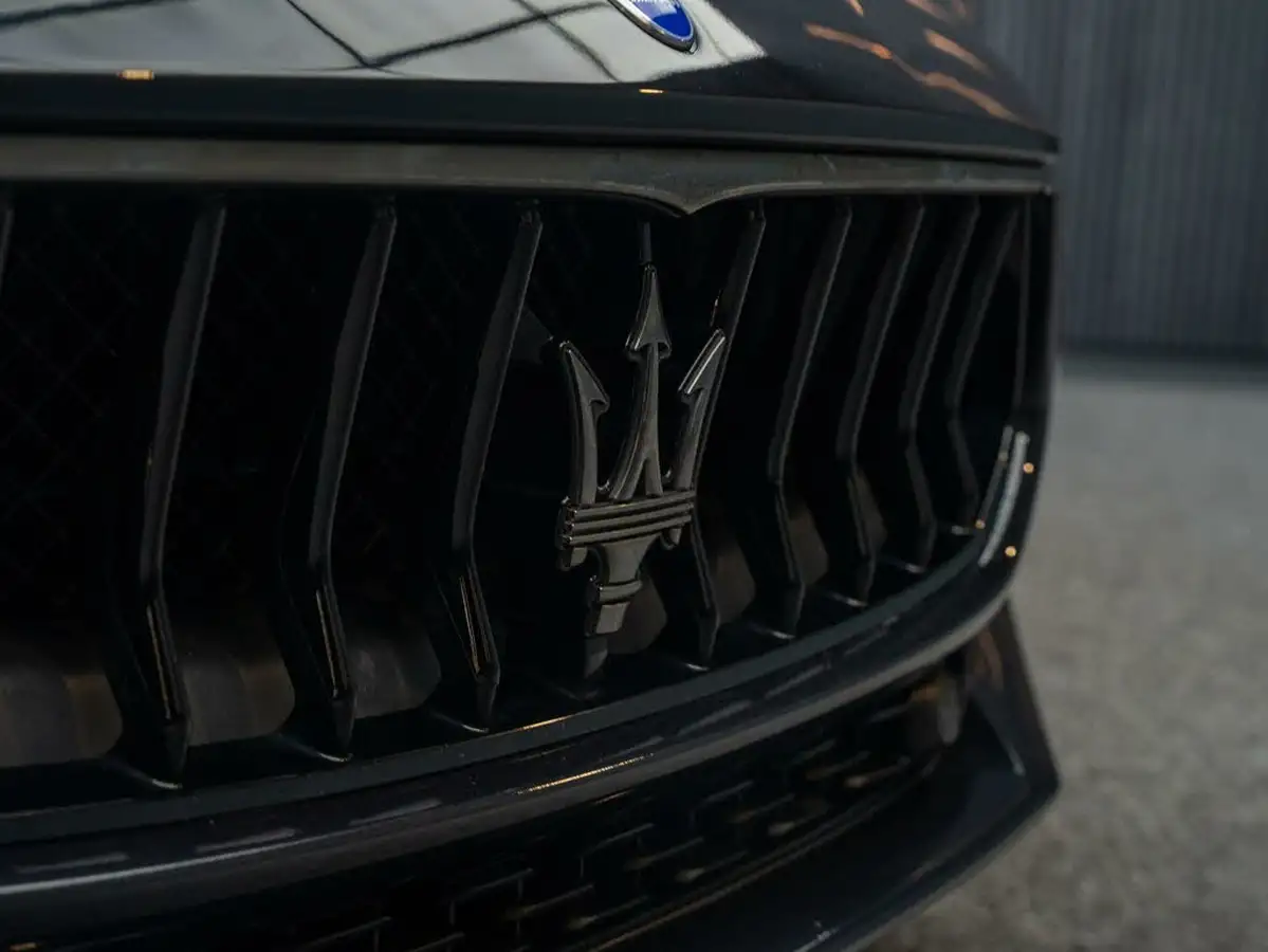 2021-maserati-ghibli-20-big-26