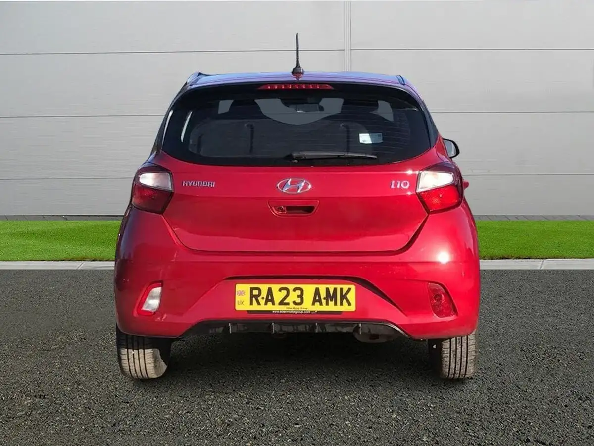 2023-hyundai-i10-12-se-connect-auto-big-5
