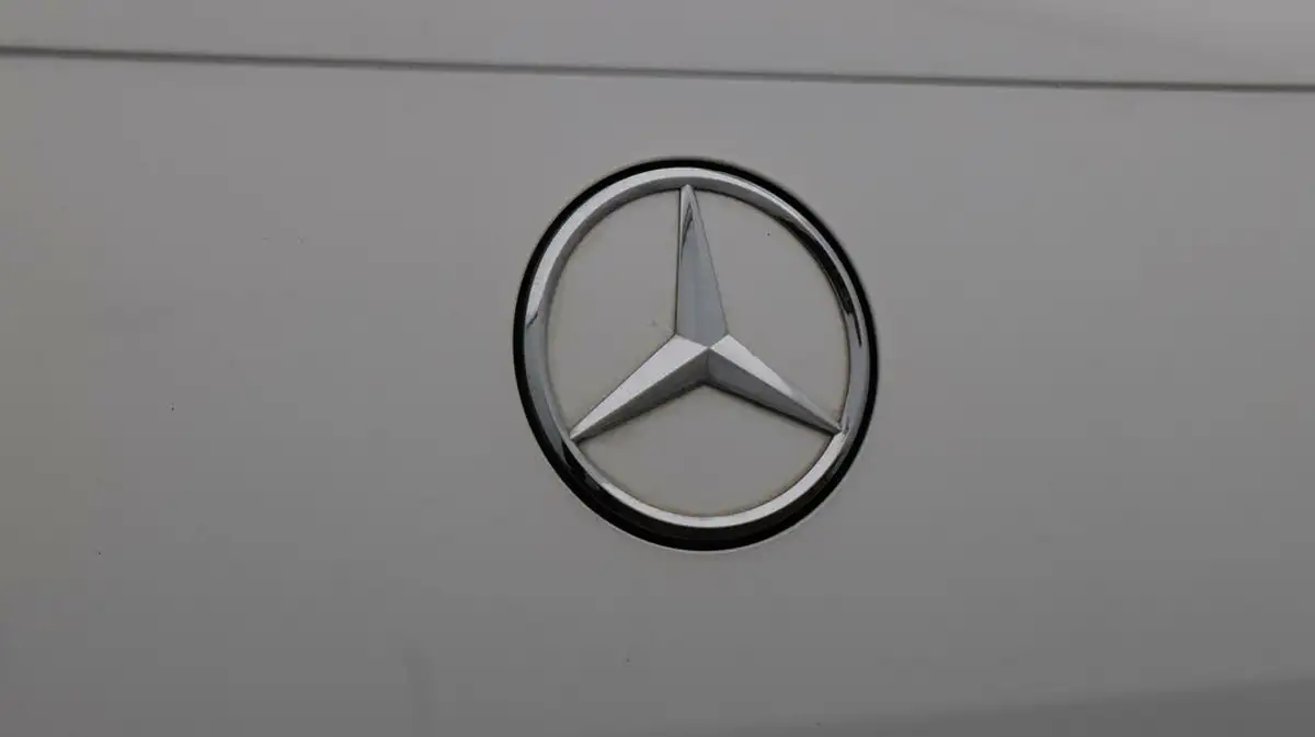 2022-mercedes-benz-cla-13-cla-180-amg-line-premium-plus-shooting-brake-5d-big-22