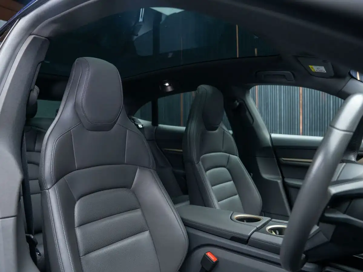 2022-porsche-taycan-e-sport-turismo-476ps-performance-battery-plus-big-1