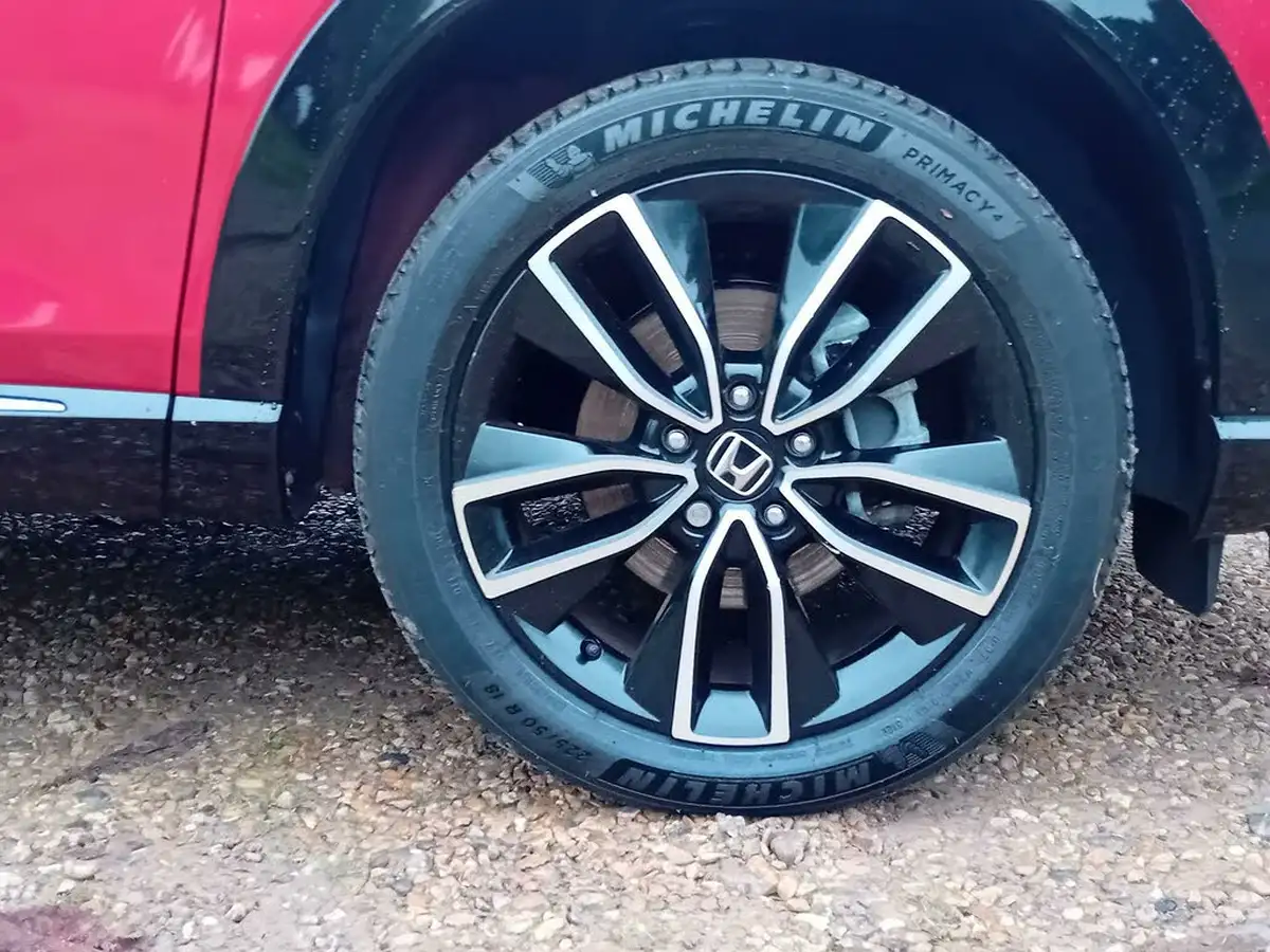 2022-honda-hr-v-15-i-mmd-advance-big-42