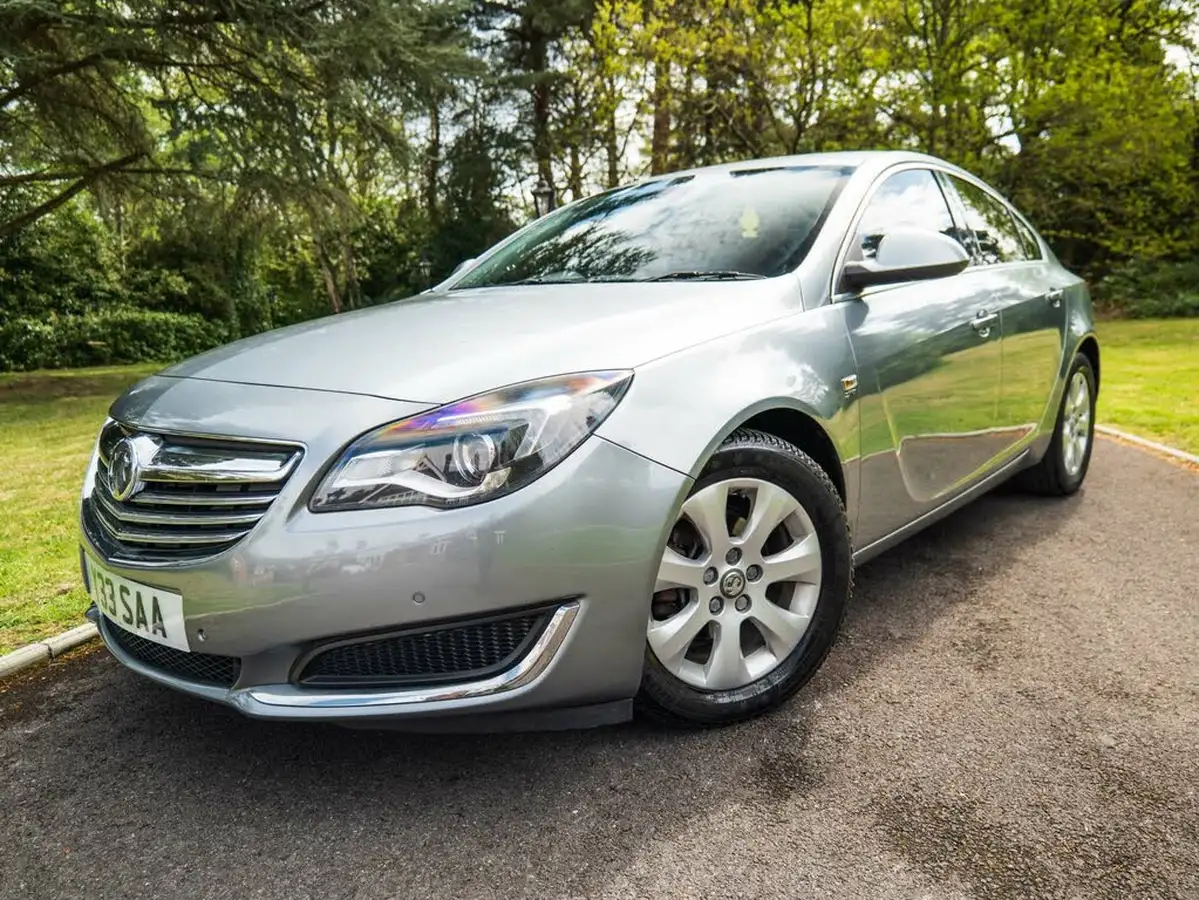 2013-vauxhall-insignia-20cdti-tech-line-140ps-ecoflex-ss-hatchback-5d-big-18