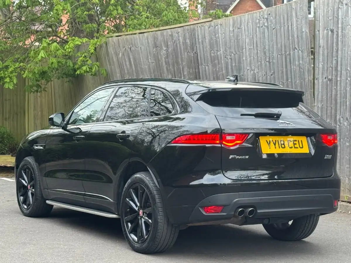 2018-jaguar-f-pace-20-i4d-r-sport-180ps-awd-auto-big-7