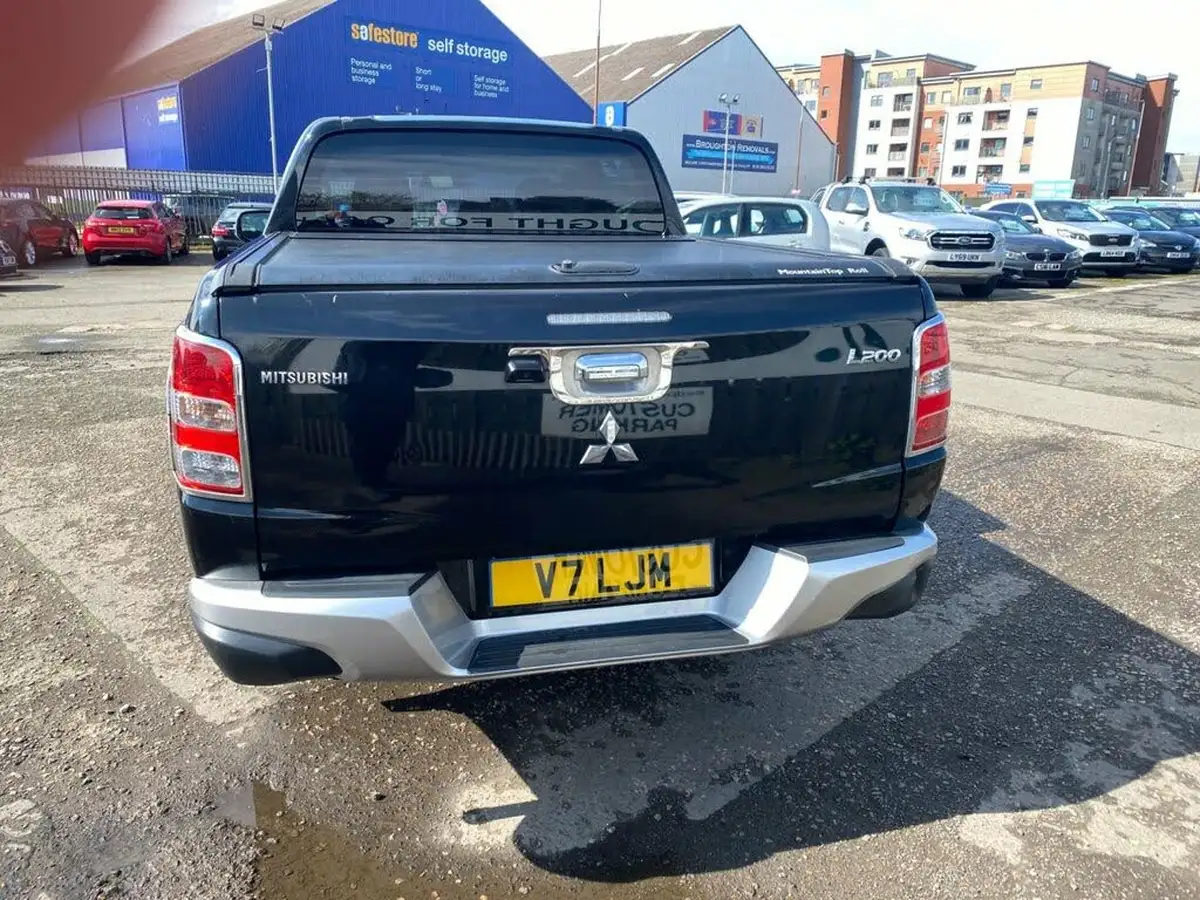 2017-mitsubishi-l200-24di-d-barbarian-178bhp-eu6-big-5