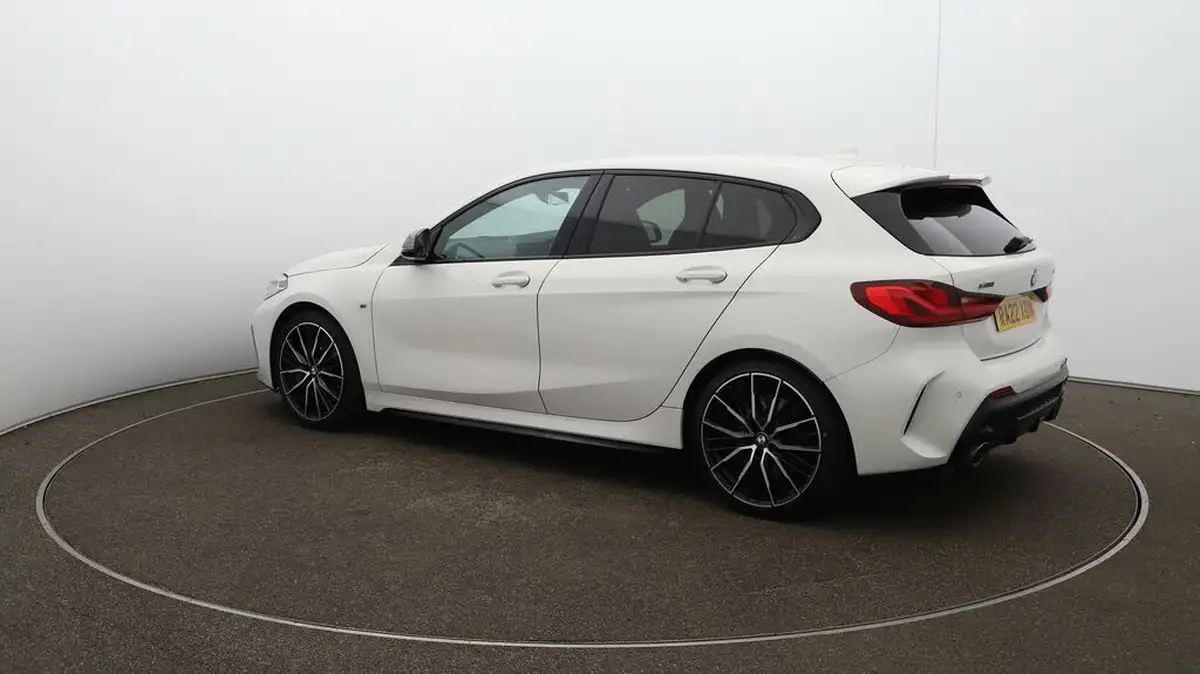2022-bmw-1-series-20-m135i-xdrive-big-28