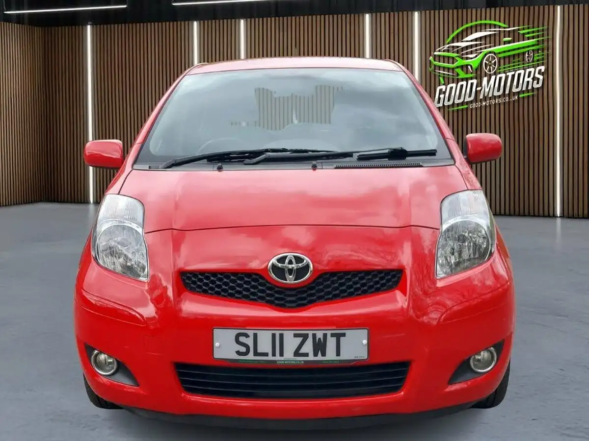 2011-toyota-yaris-133-t-spirit-101bhp-5d-mmt-big-4