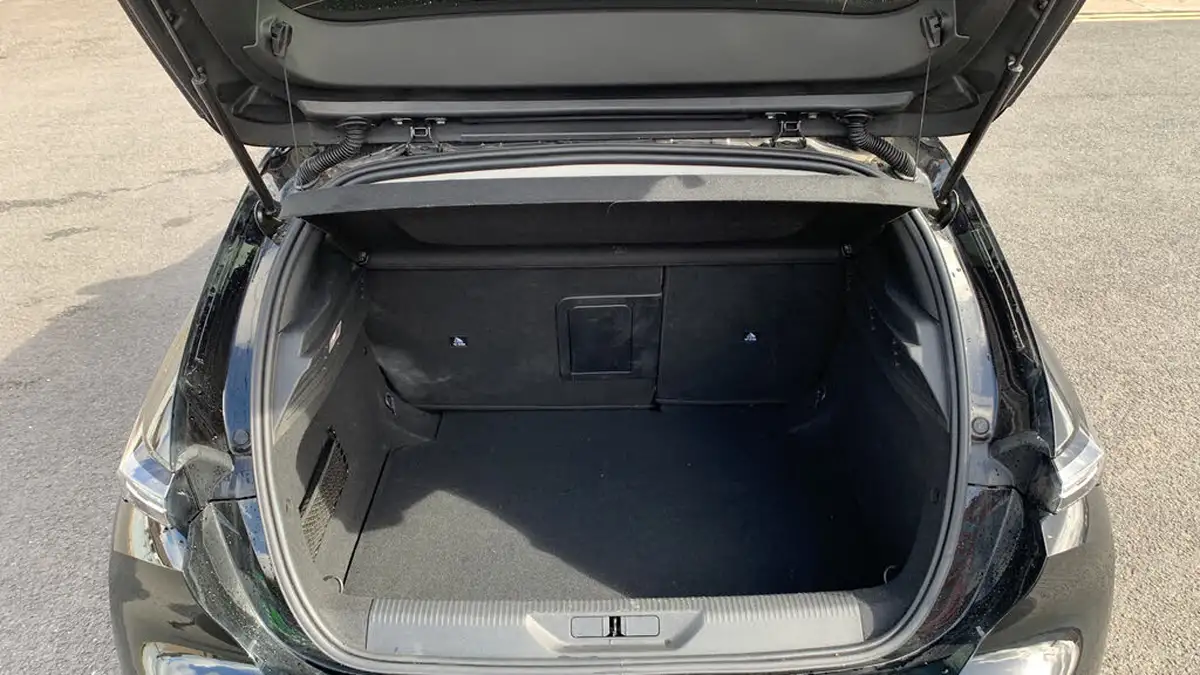 2023-peugeot-308-15-bluehdi-allure-premium-130ps-big-18