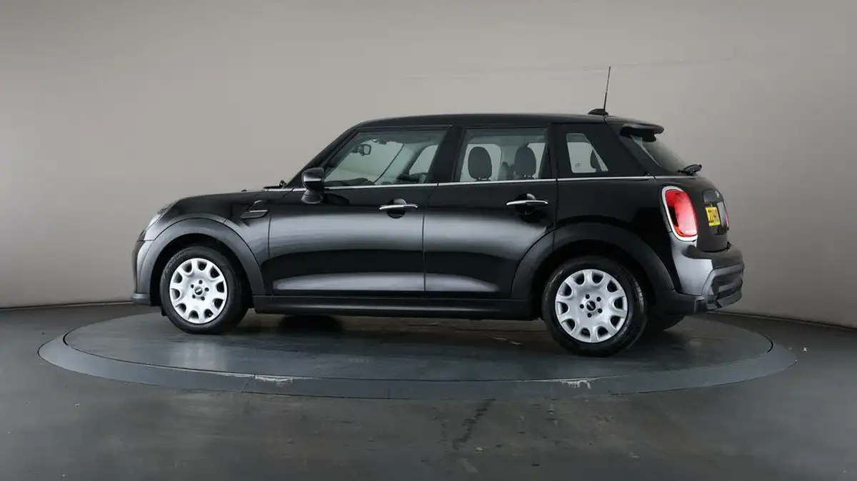 2022-mini-cooper-15-one-classic-5d-big-67