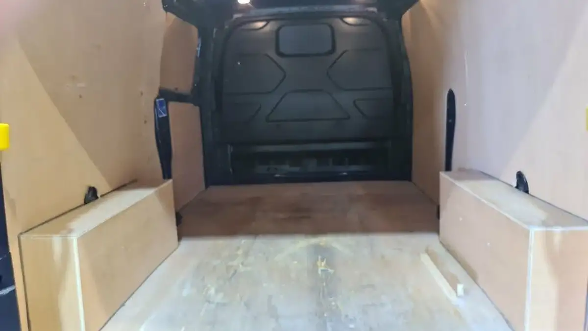 2020-ford-transit-custom-20tdci-340-l2h1-trend-130pseu6dt-panel-van-big-21