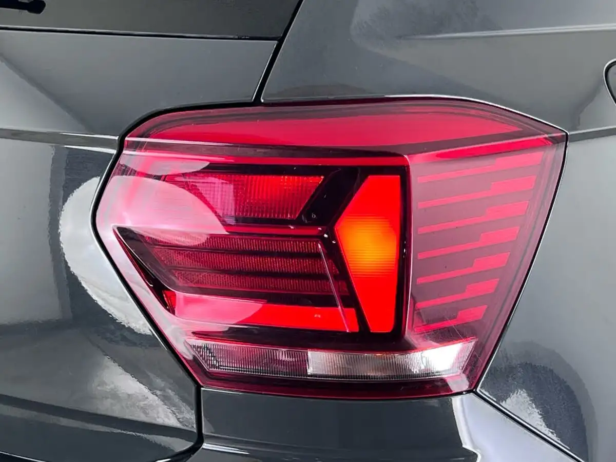 2021-volkswagen-polo-10-tsi-match-dsg-big-7