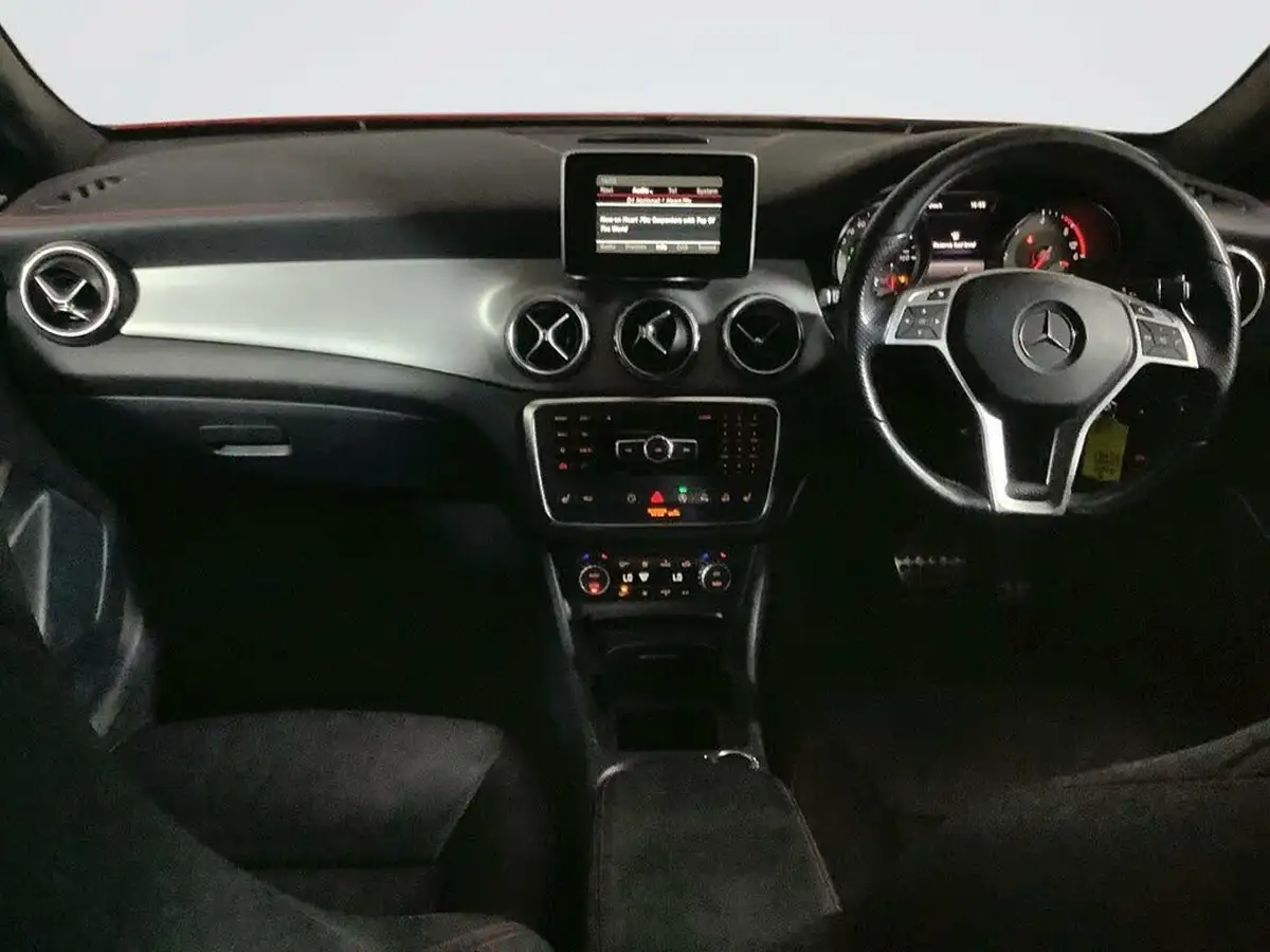 2015-mercedes-benz-gla-class-21cdi-amg-line-168bhp-premium-plus-4matic-big-2