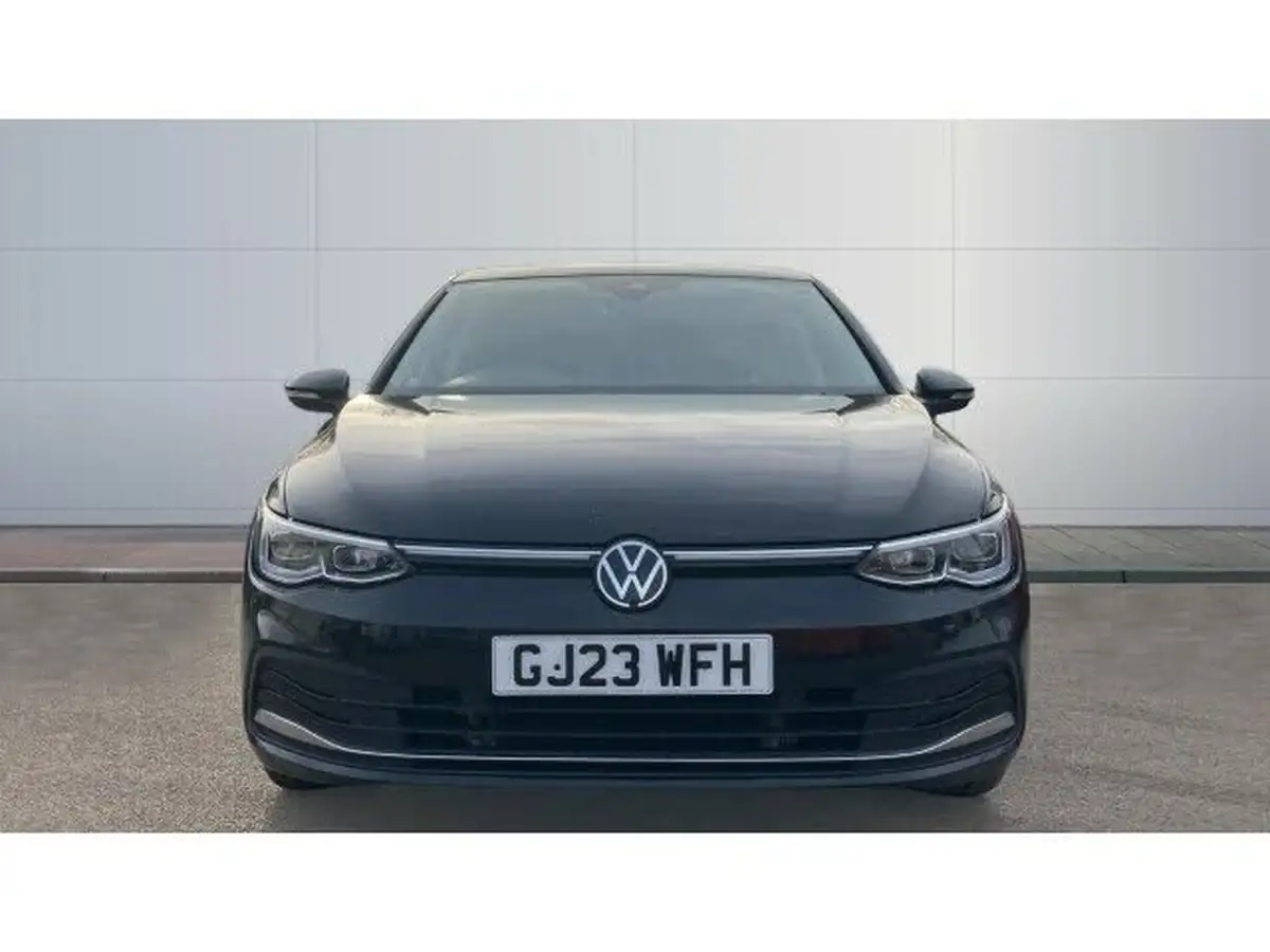 2023-volkswagen-golf-15-tsi-style-edition-150ps-big-2