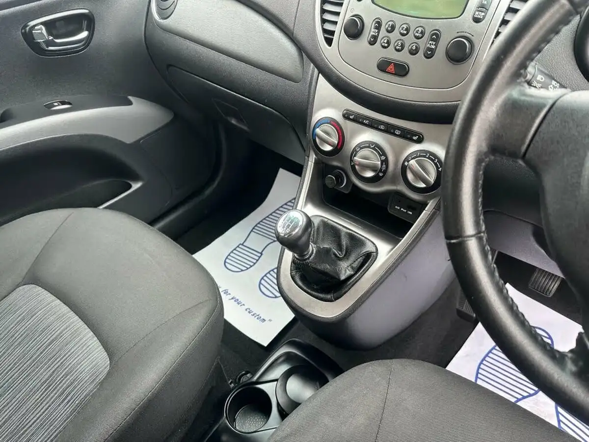 2013-hyundai-i10-12-style-big-12
