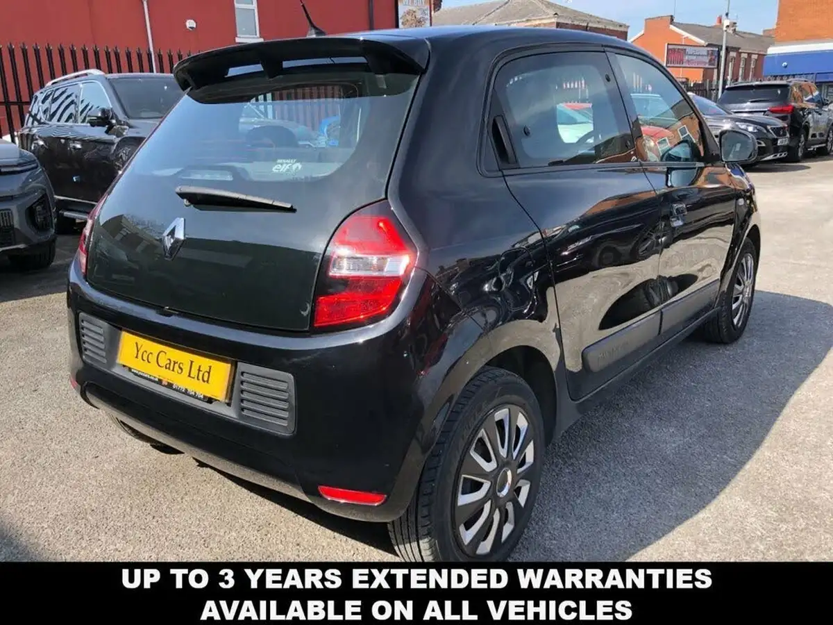2015-renault-twingo-10-play-big-3