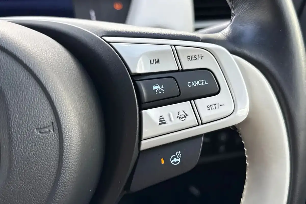 2022-honda-jazz-15-i-mmd-ex-107ps-big-31