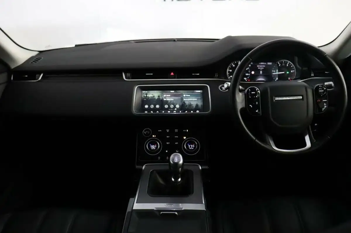 2020-land-rover-range-rover-evoque-20-d150-s-big-7