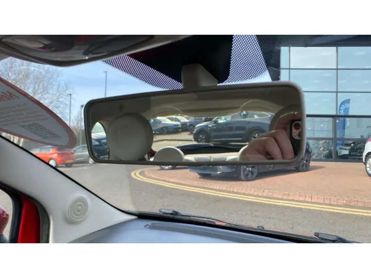 2017-fiat-500-12-lounge-big-39