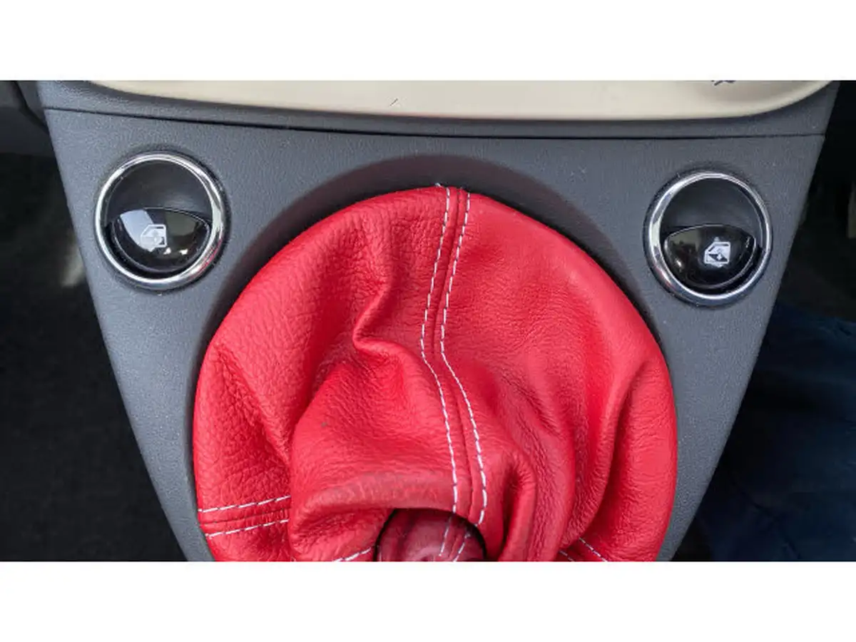 2017-fiat-500-12-lounge-big-35