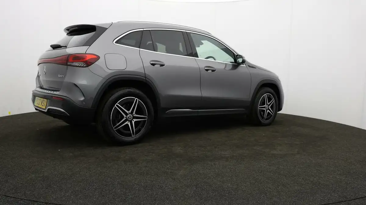 2022-mercedes-benz-eqa-e-eqa-350-amg-line-big-28