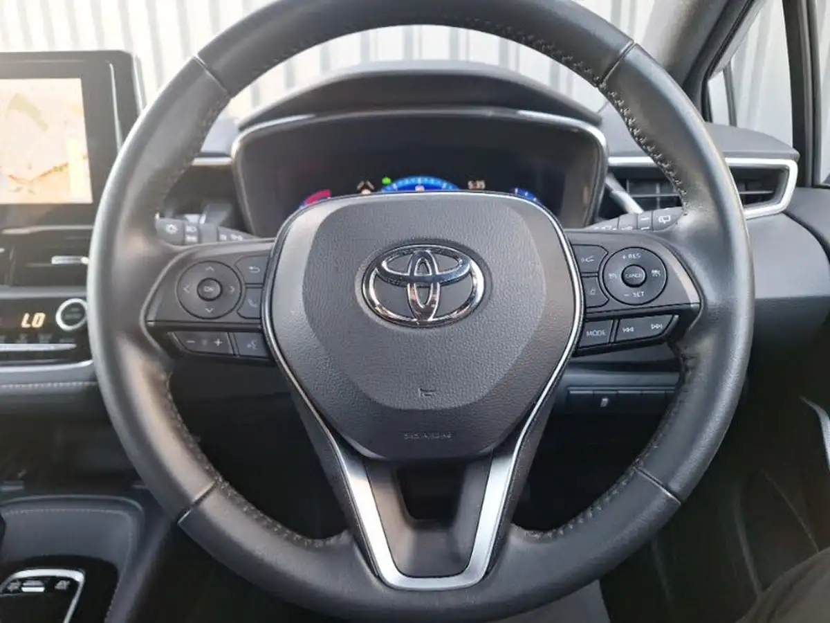 2022-toyota-corolla-18-vvt-i-design-120bhp-trk-hatchback-5d-big-9