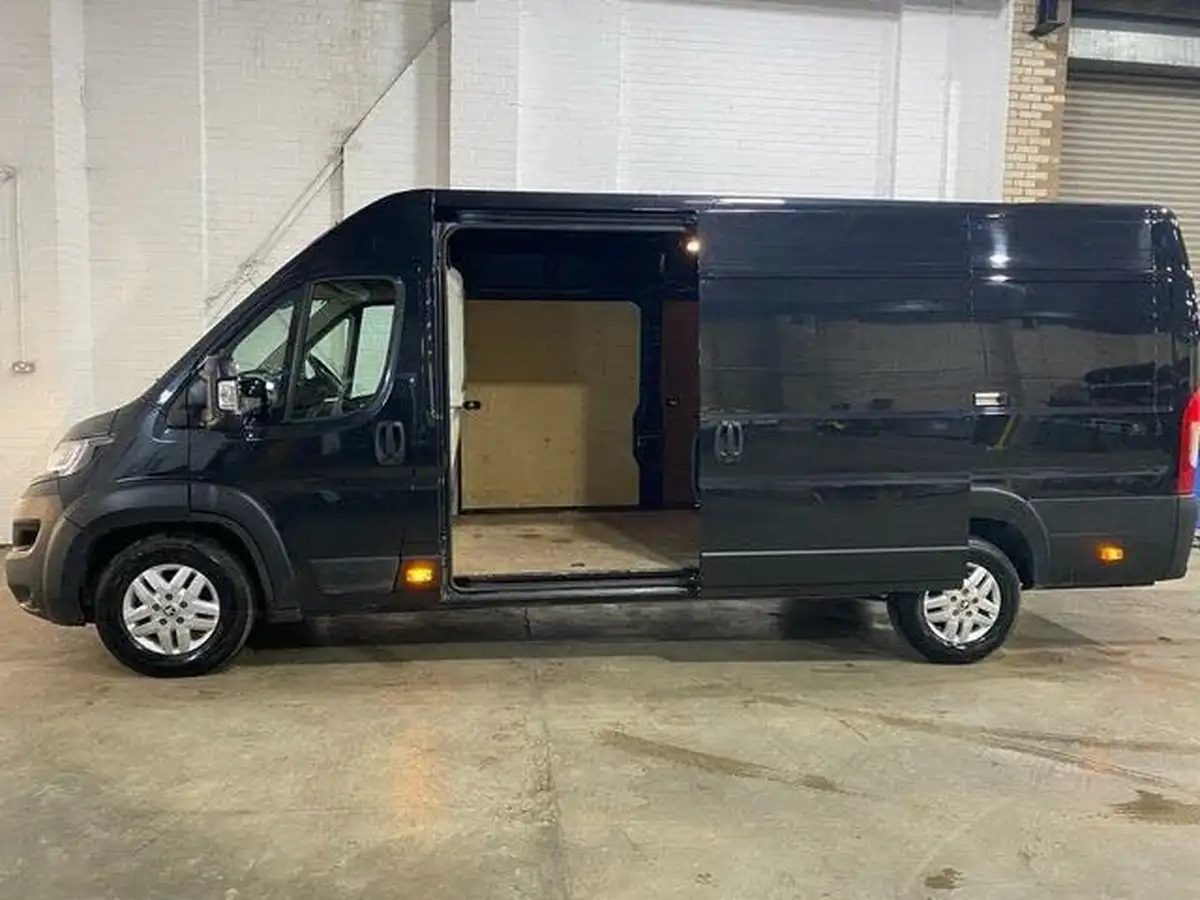 2021-peugeot-boxer-22-bluehdi-asphalt-435-l4-h2-big-2