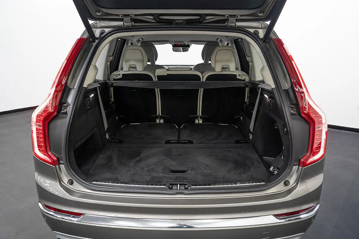 2019-volvo-xc90-20-t5-inscription-awd-big-17