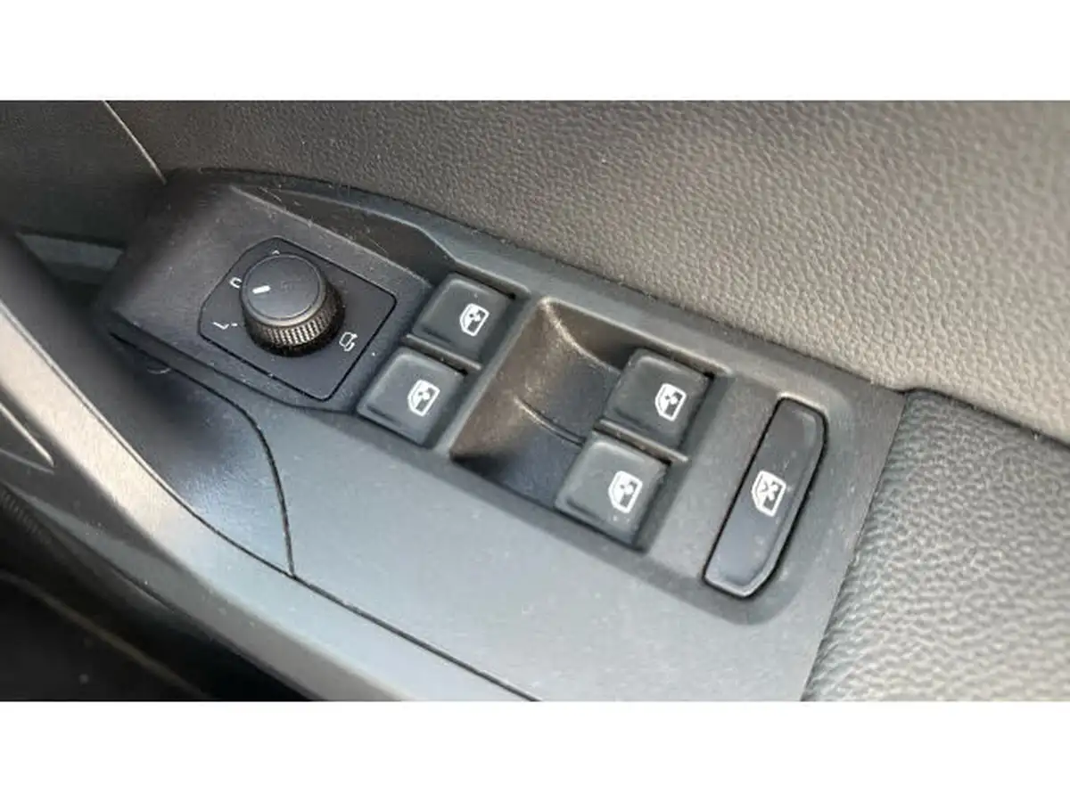 2022-seat-arona-10-tsi-xperience-lux-dsg-big-20