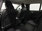 2020-volvo-xc40-20td-d3-momentum-geartronic-small-32