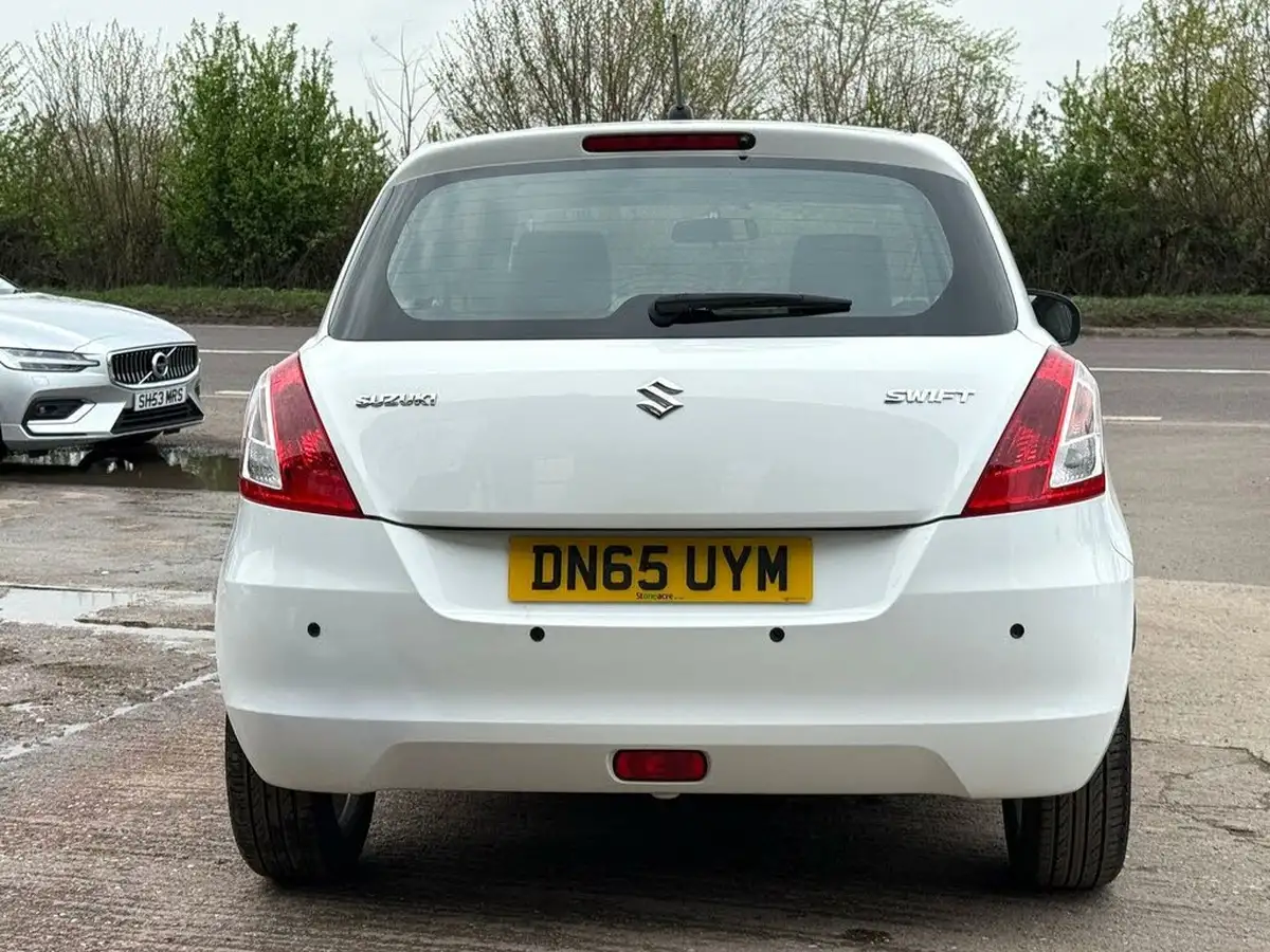 2015-suzuki-swift-12-sz3-3d-big-52