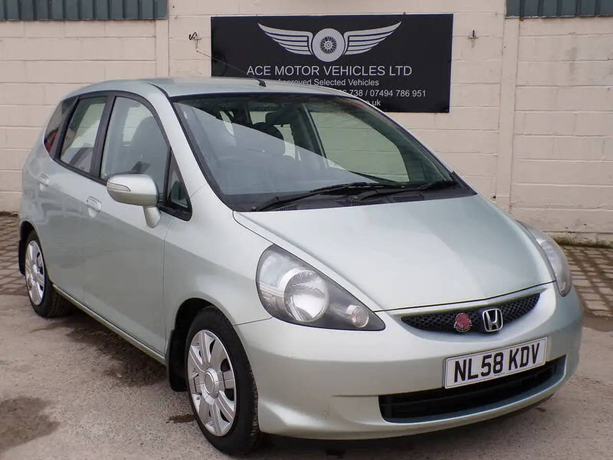 2008-honda-jazz-14-se-big-0