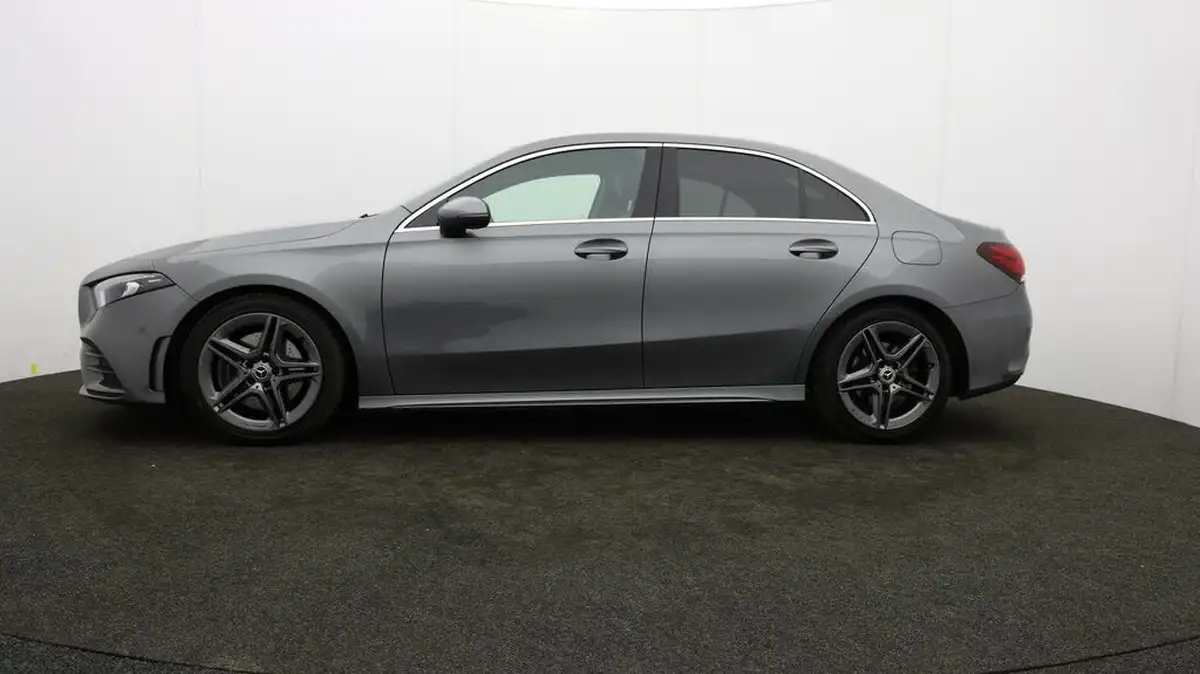 2019-mercedes-benz-a-class-20-a220-amg-line-saloon-4d-4matic-big-61