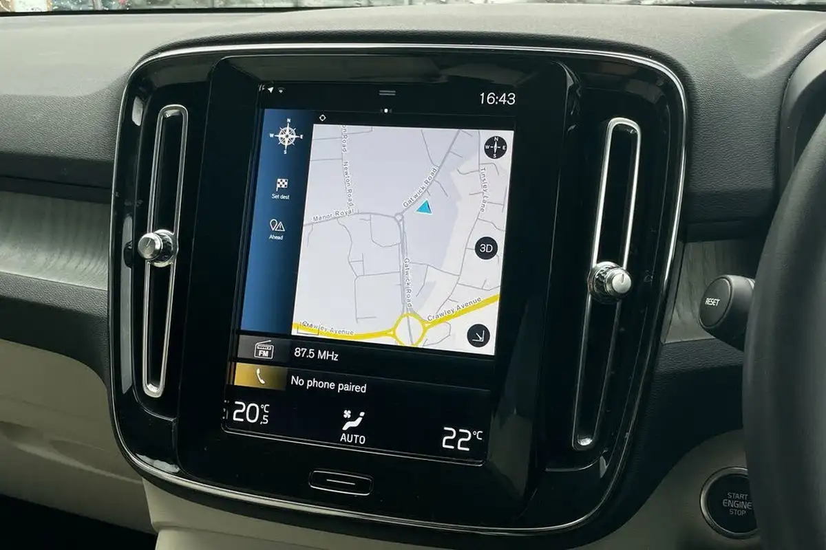 2021-volvo-xc40-15-t4-inscription-208bhp-big-36