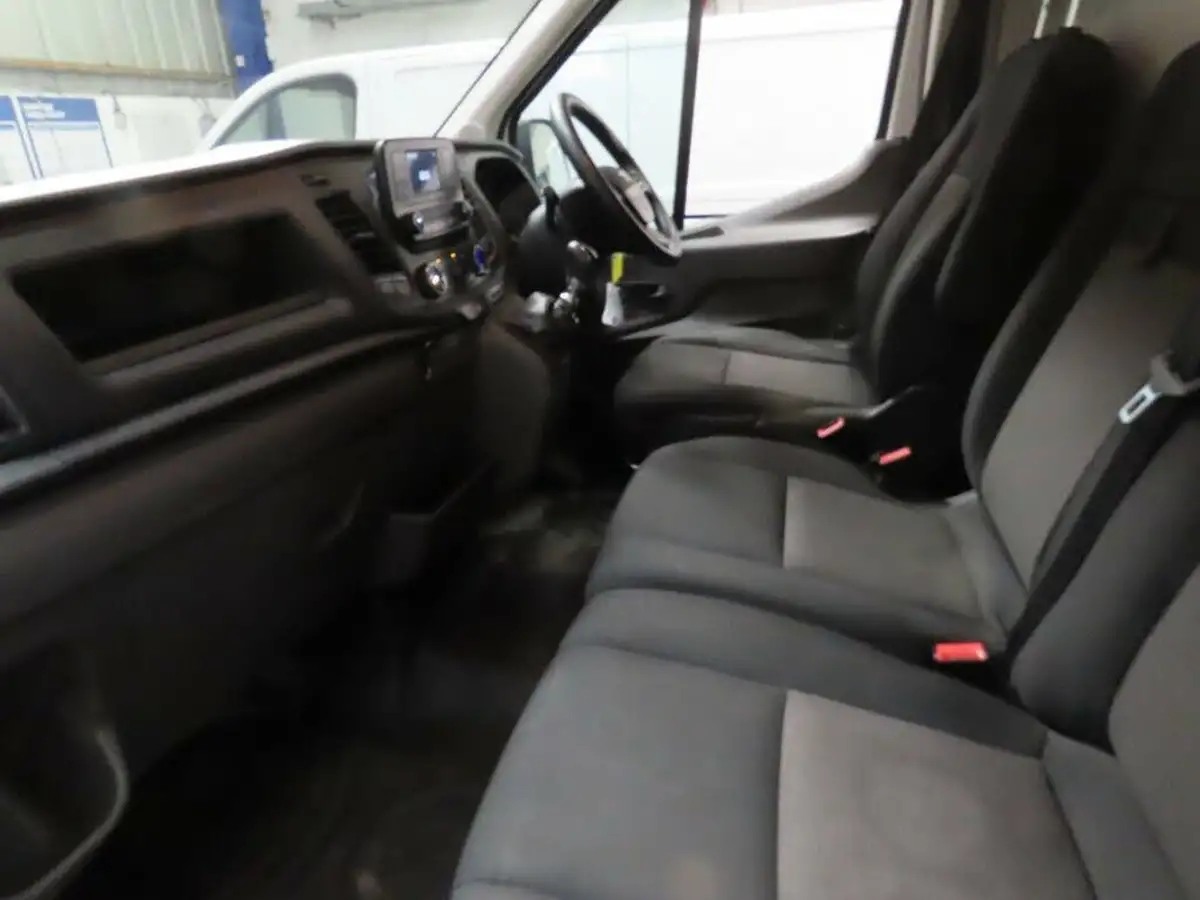 2021-ford-transit-20tdci-350-l3h2-leader-130pseu6dt-panel-van-big-8