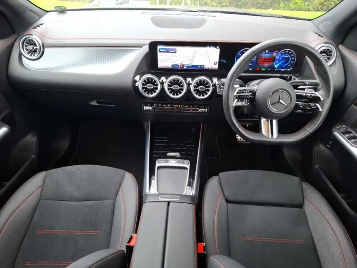 2024-mercedes-benz-eqa-e-eqa-250-amg-line-executive-big-2