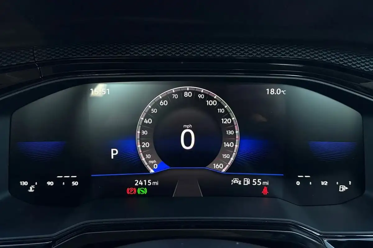 2024-volkswagen-polo-10-tsi-life-dsg-big-33