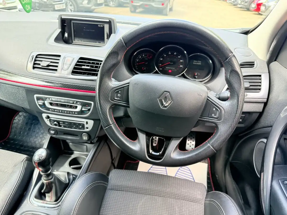 2012-renault-megane-15dci-gt-line-tomtom-hatchback-5d-big-41