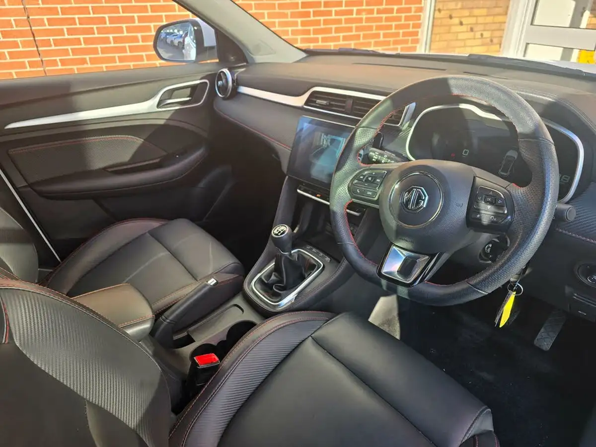 2023-mg-zs-suv-15-vti-tech-exclusive-big-31