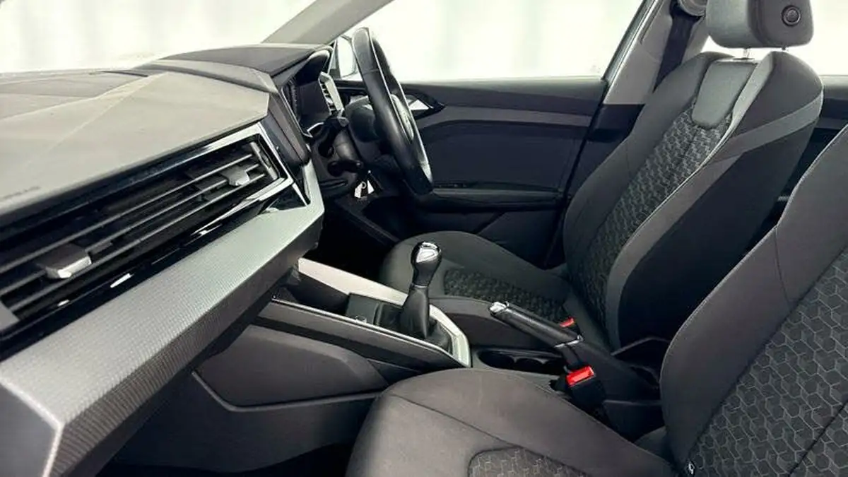 2022-audi-a1-10-30-tfsi-sport-big-36