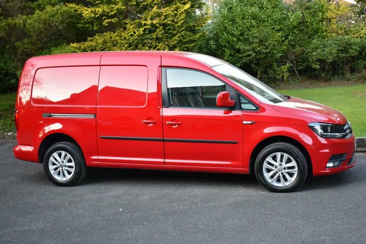 2016-volkswagen-caddy-maxi-20tdi-c20-maxi-highline-bmt-102pseu6-big-1