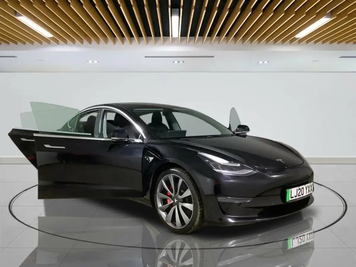 2020-tesla-model-3-e-performance-big-9